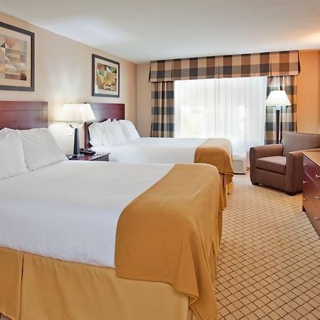 Holiday Inn Express Hotel & Suites Wichita Airport By Ihg Chambre photo