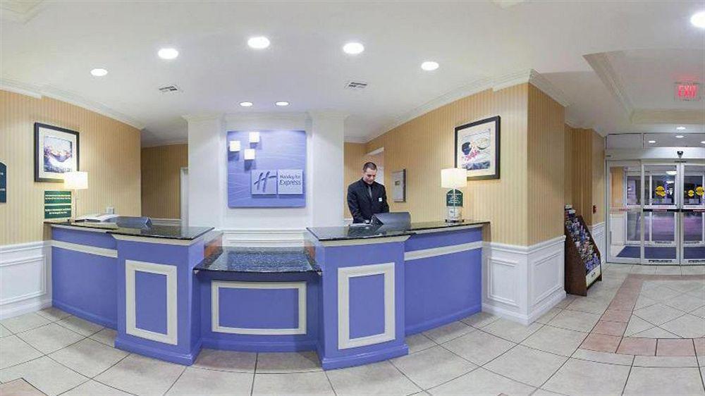 Holiday Inn Express Hotel & Suites Wichita Airport By Ihg Extérieur photo