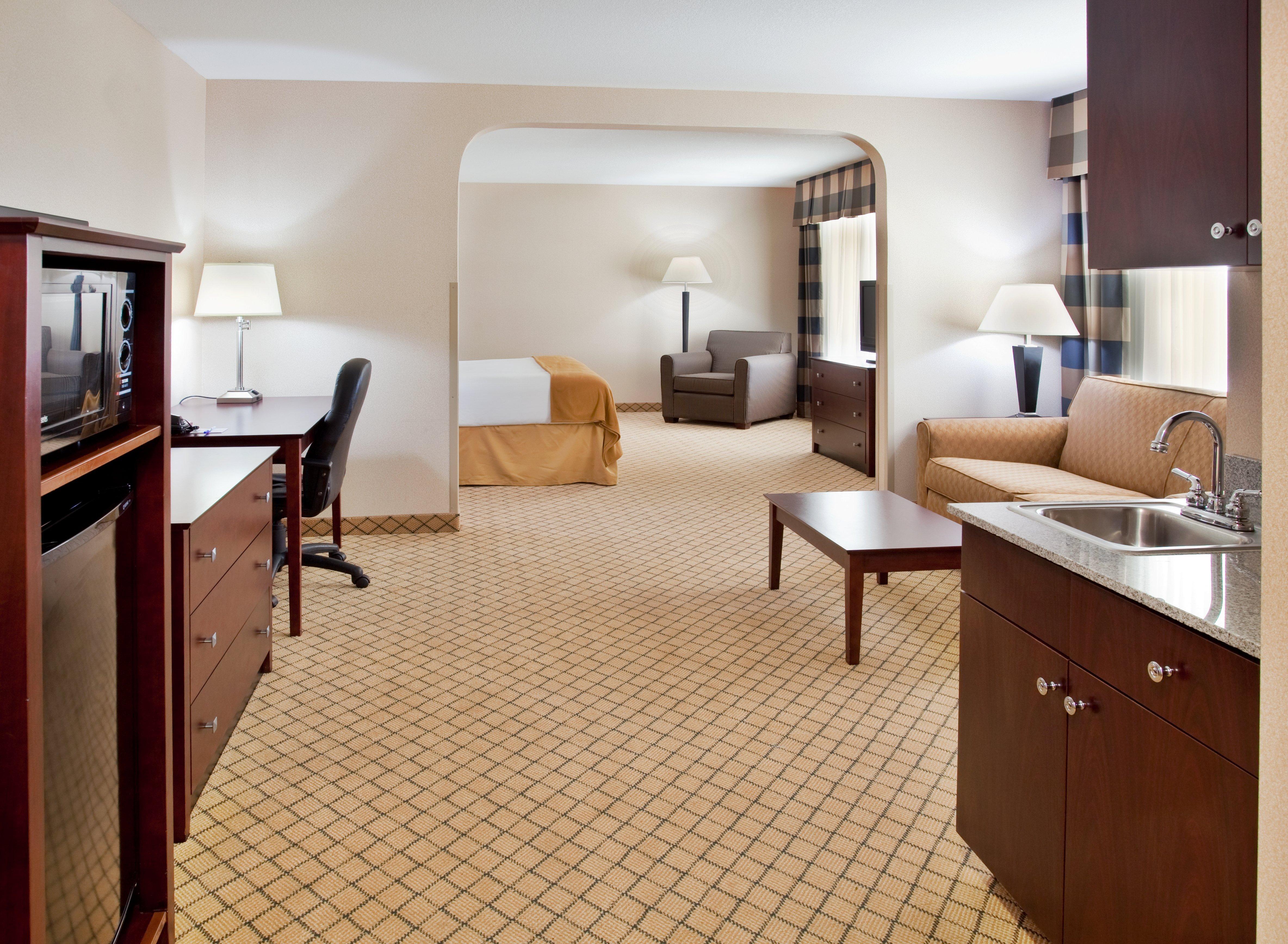 Holiday Inn Express Hotel & Suites Wichita Airport By Ihg Extérieur photo