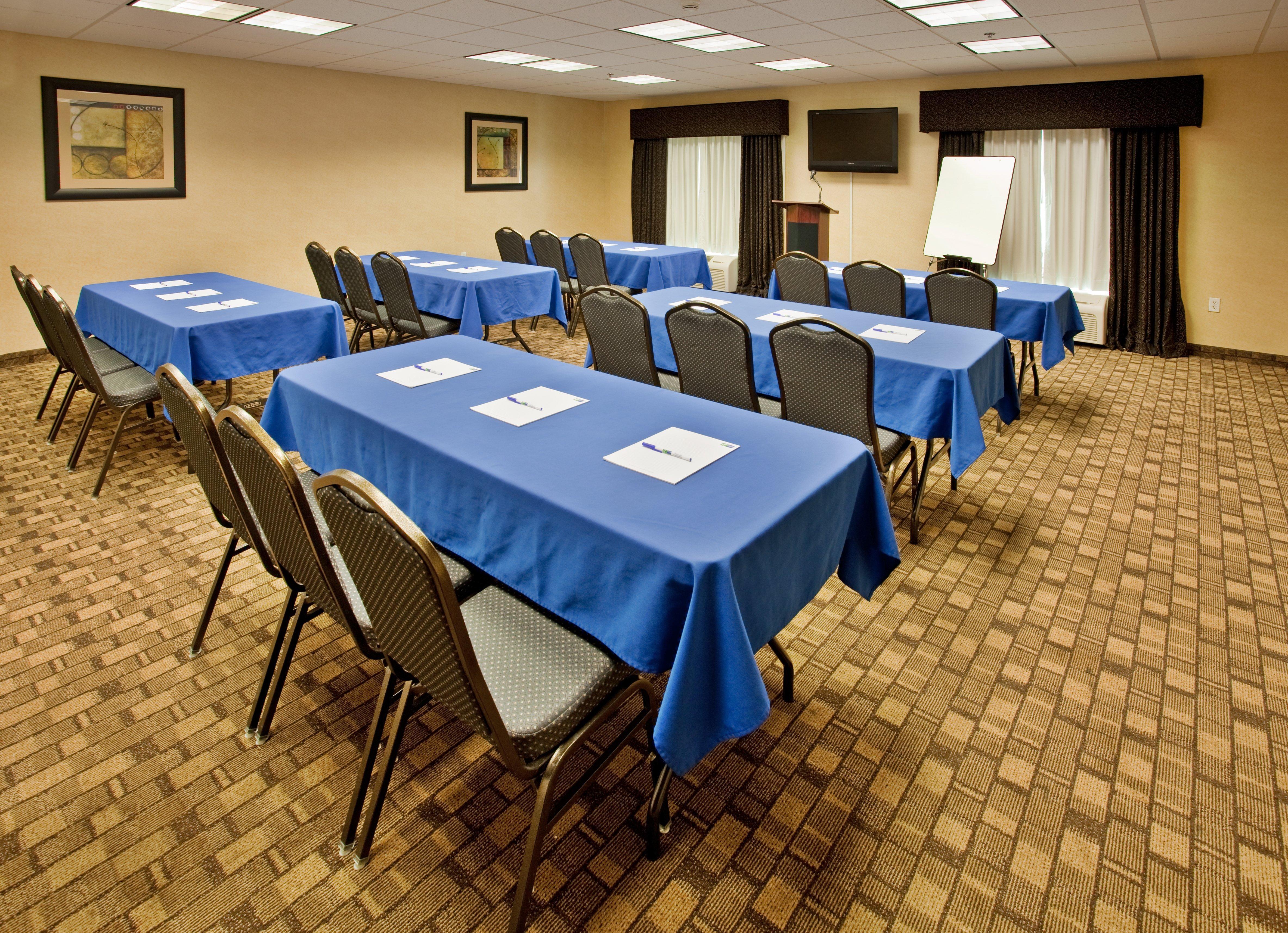 Holiday Inn Express Hotel & Suites Wichita Airport By Ihg Extérieur photo